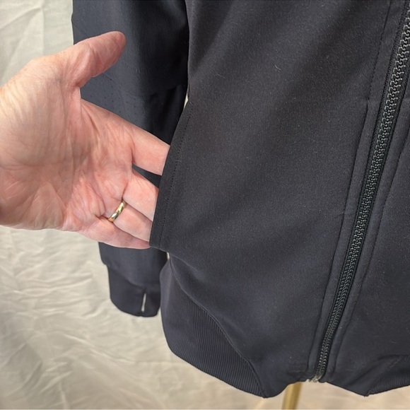 Mondetta Women's Dark Utility Jacket - Picture 4 of 6